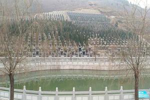 园区湖景图