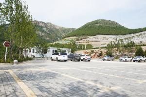 园区停车场