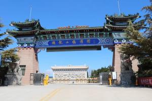 陵园大门图