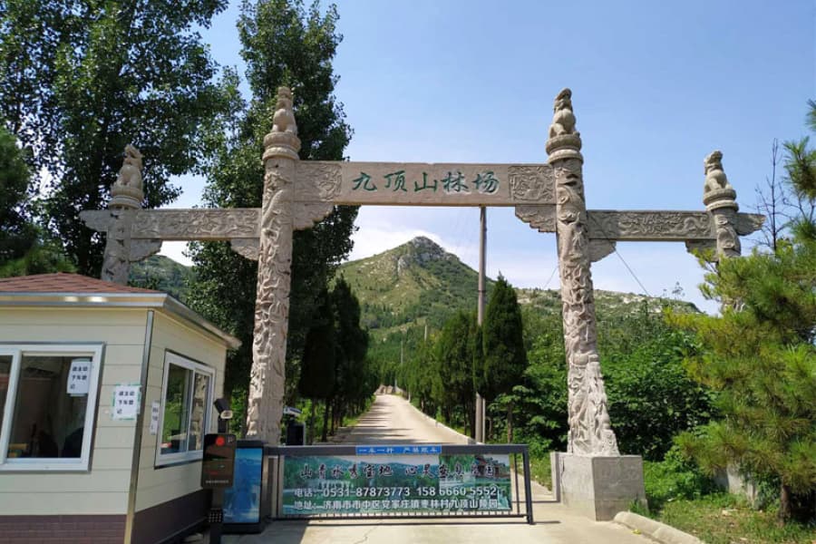 九顶山陵园-市中区墓地